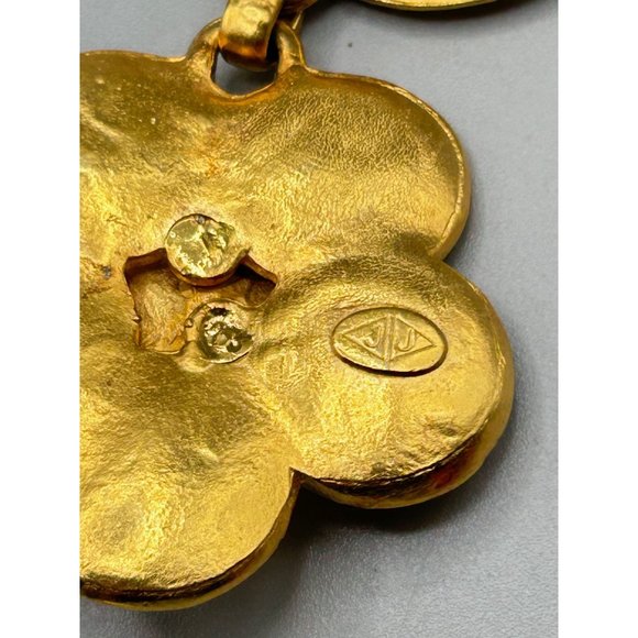 Vtg Judith Jack Daisy Flower Brooch Matte Gold Tone Hammered Design w Marcasite - Picture 6 of 7